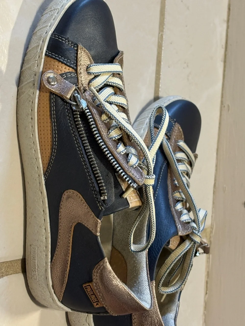 PIKOLINOS LANZAROTE Navy and Metallic Bronze Leather Casual Sneakers - Picture 6 of 9